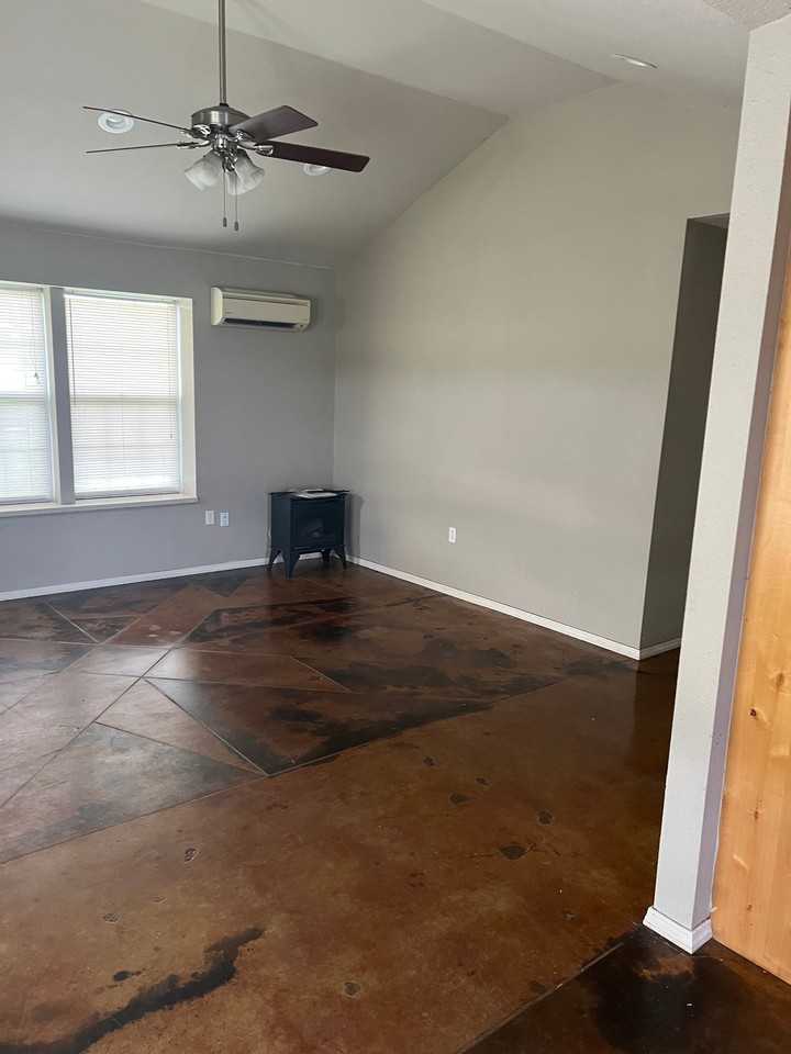 8150 Eastst Street South - Photo 6 of 9