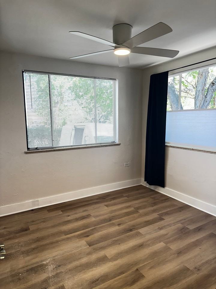 2035 E.Th Ave #11 - Photo 7 of 13