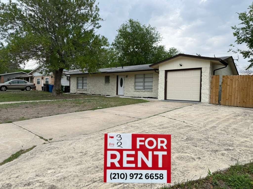 206 Covina Ave - Photo 2 of 19