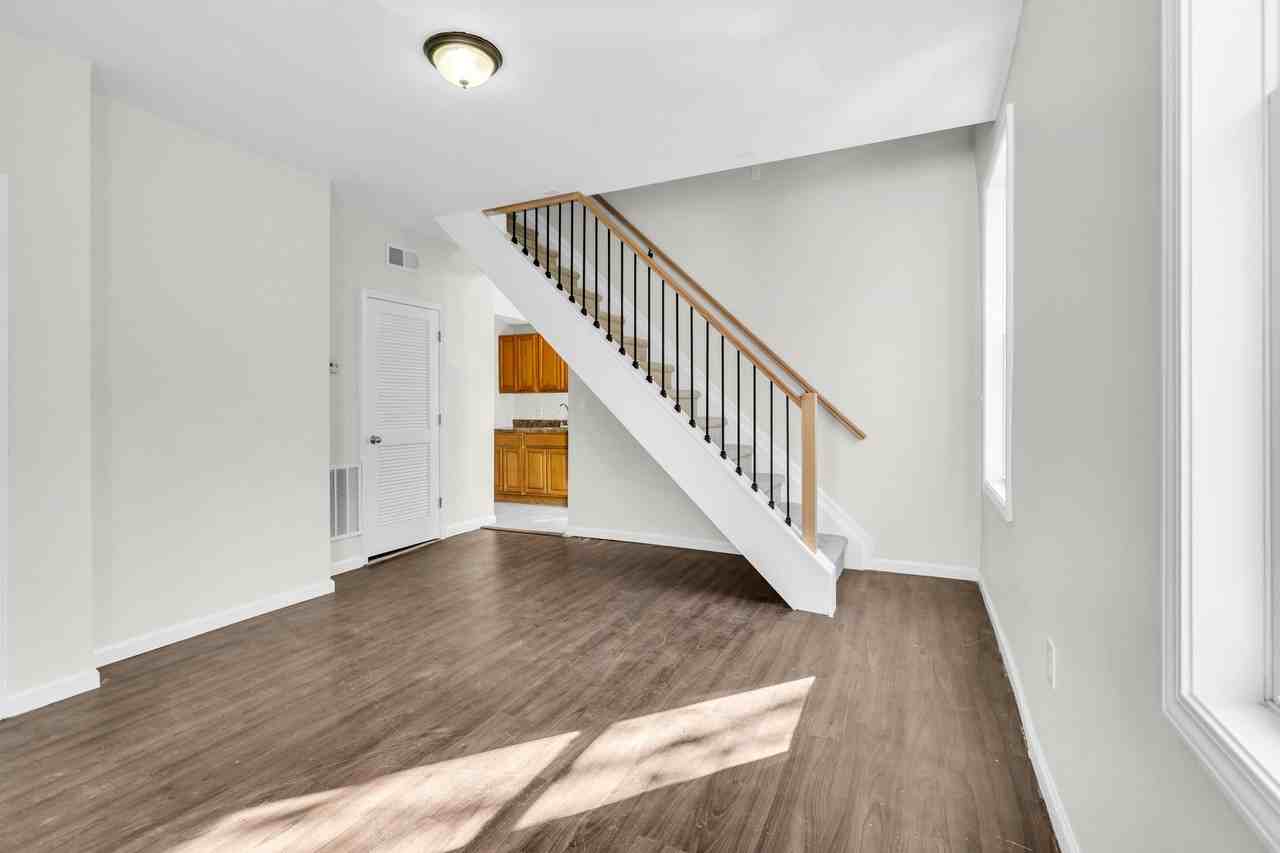 478 Bath Ave #1A - Photo 5 of 15