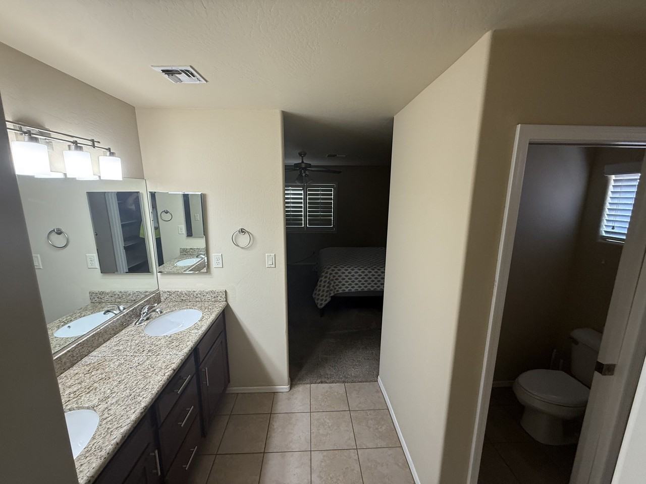 3680 W 37th St - Photo 6 of 20