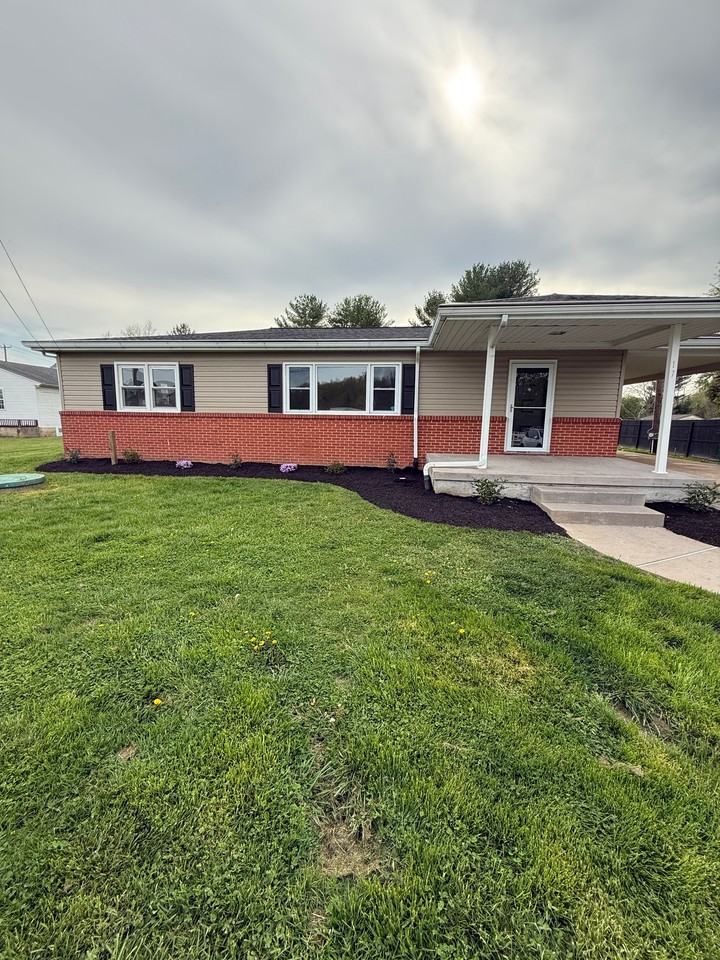 17 Maloney Rd - Photo 2 of 20