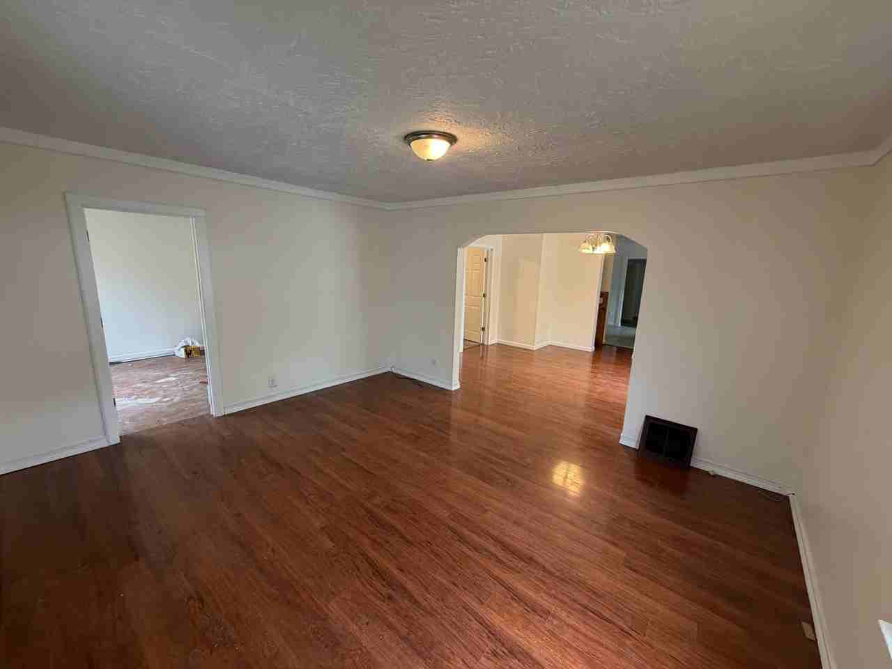 3209 Dix Ave - Photo 2 of 9