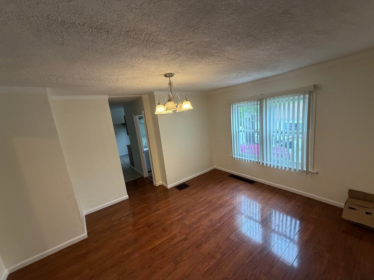 3209 Dix Ave - Photo 3 of 9