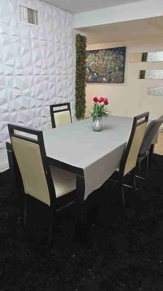 1085 Nwst #A - Photo 6 of 8