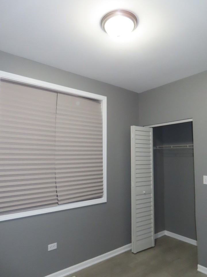 951 W 51st St #1 - Photo 6 of 13