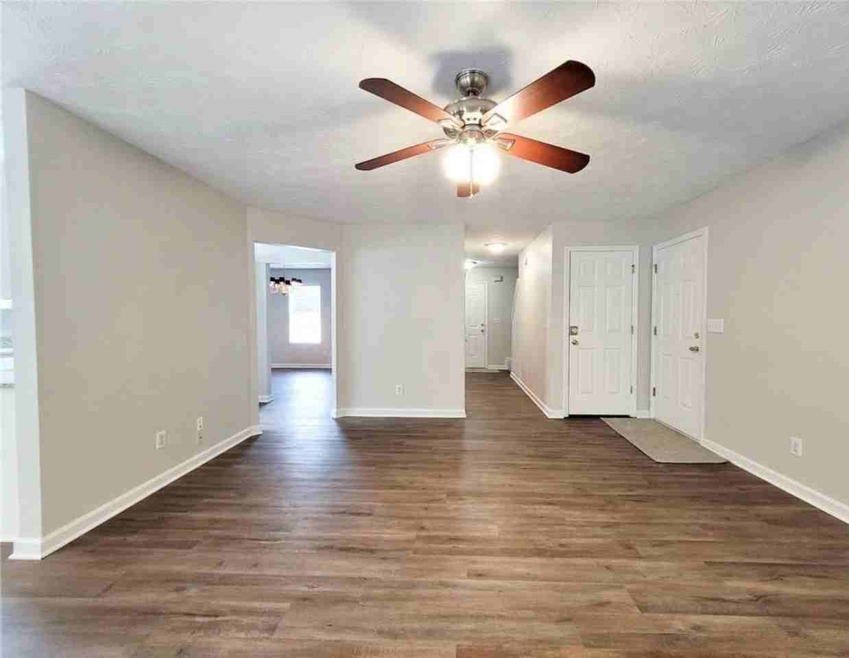 3035 Arden Ridge Dr - Photo 3 of 10