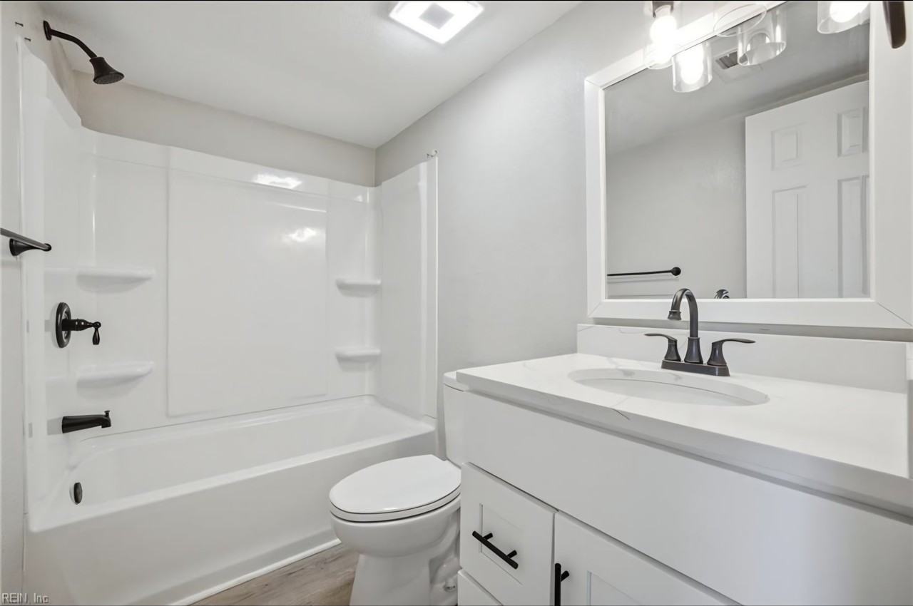 513 Peak Ct - Photo 3 of 20