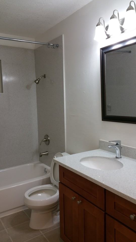 609 Grand Fir Ave #7 - Photo 6 of 7