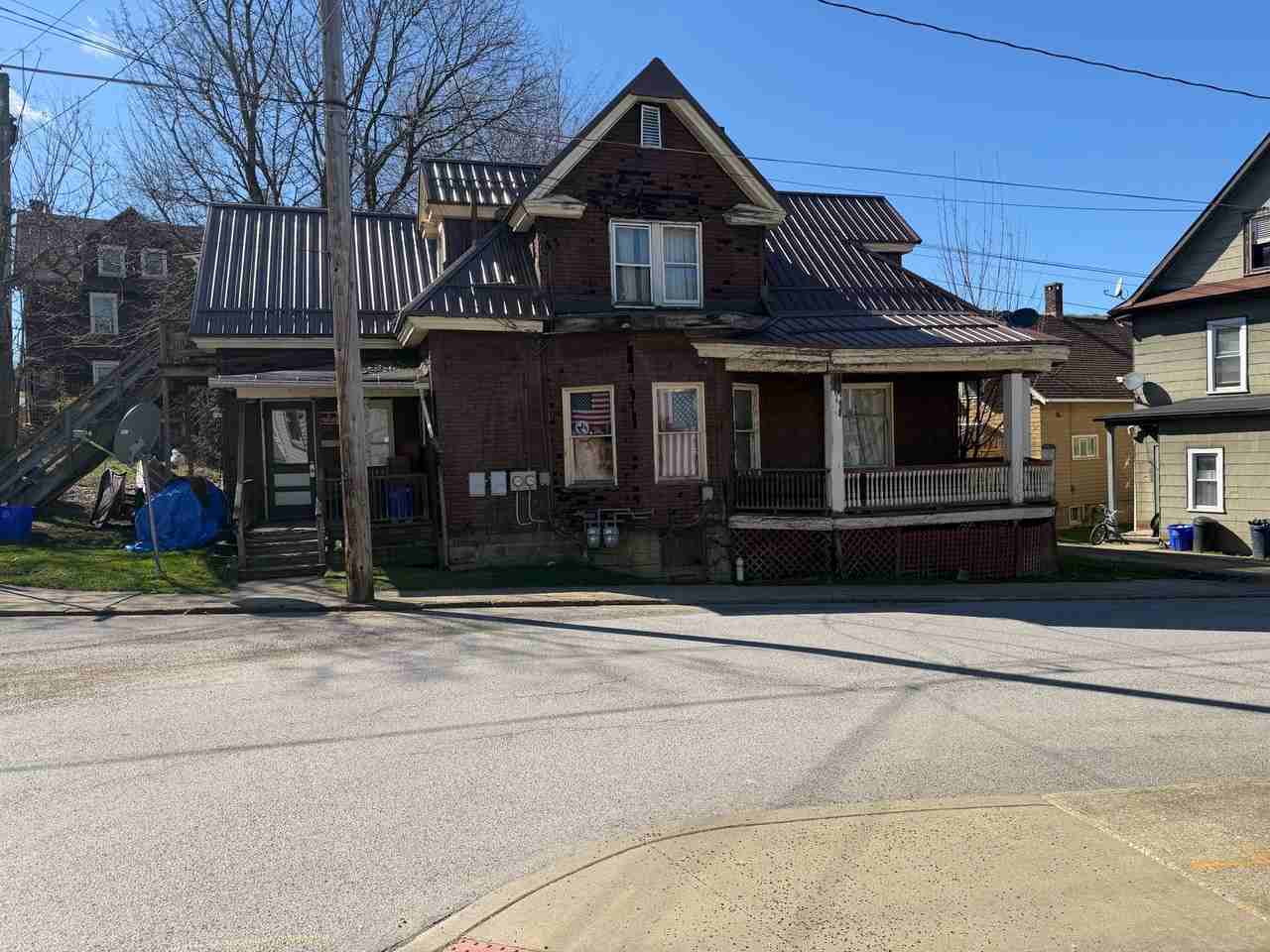 306 Wilson Ave #2ndFL - Photo 2 of 11