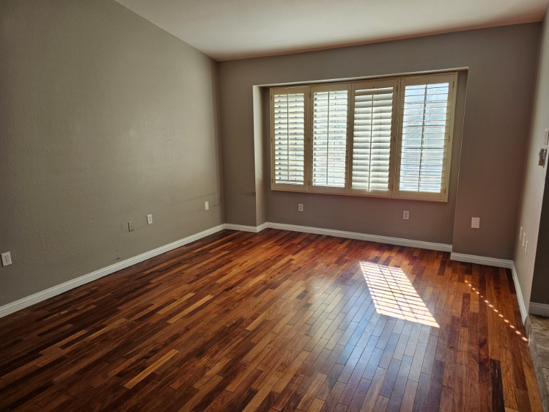 8620 W Wigwam Ave - Photo 2 of 8