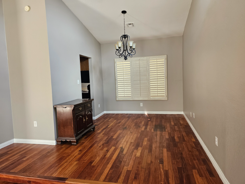 8620 W Wigwam Ave - Photo 3 of 8
