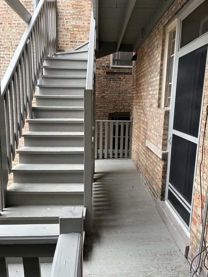 801 Erie Street #2 - Photo 4 of 12