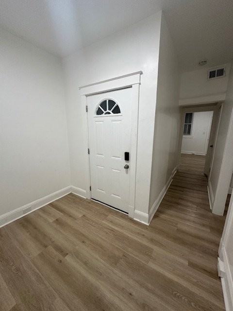 2700 Roslyn Ave #5 - Photo 3 of 19