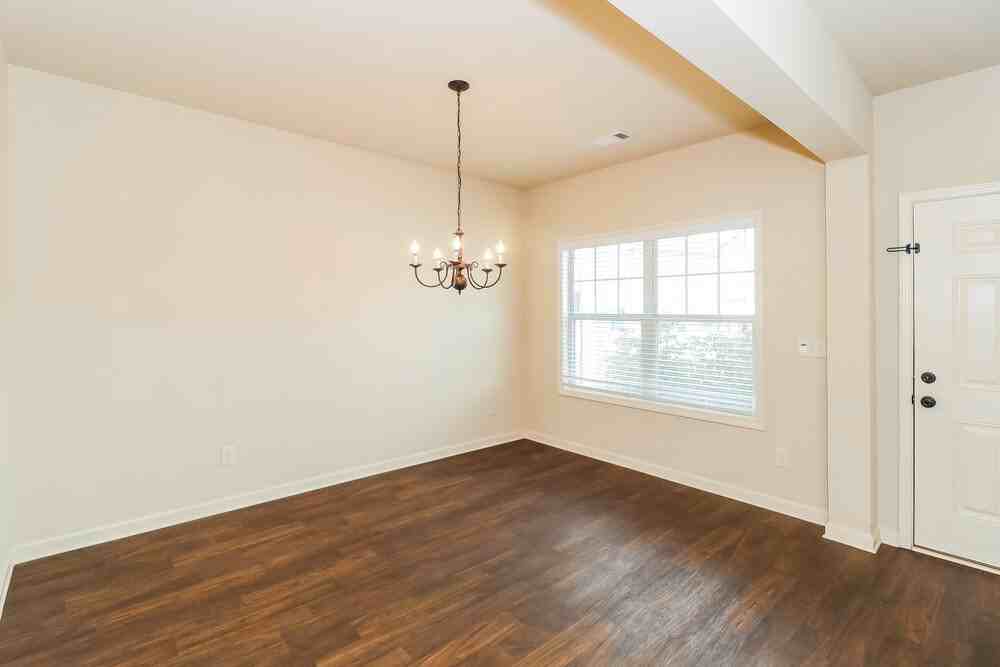 1305 Little Hampton Dr - Photo 6 of 17