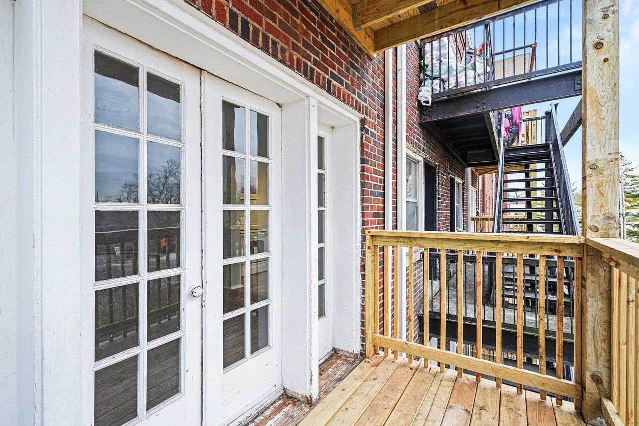 564 Glenwood Ave #24 - Photo 4 of 10