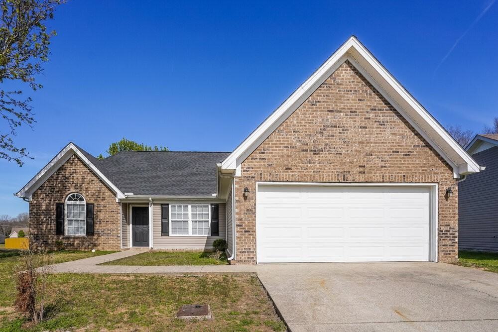 1312 S Hampton Ct