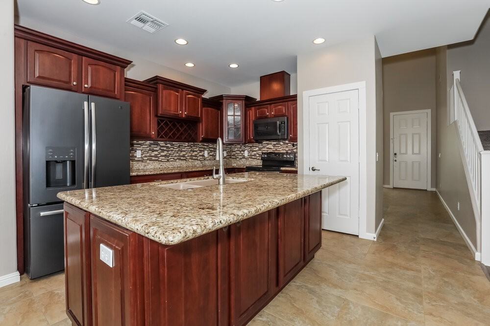 4480 E Sundance Ct - Photo 5 of 17