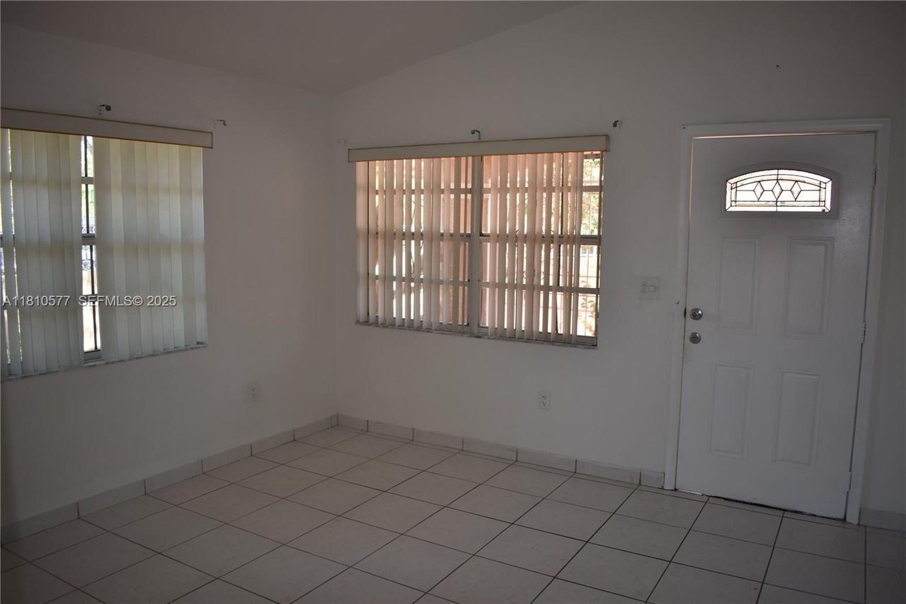 49 Northwest 35th Street - Photo 6 of 11