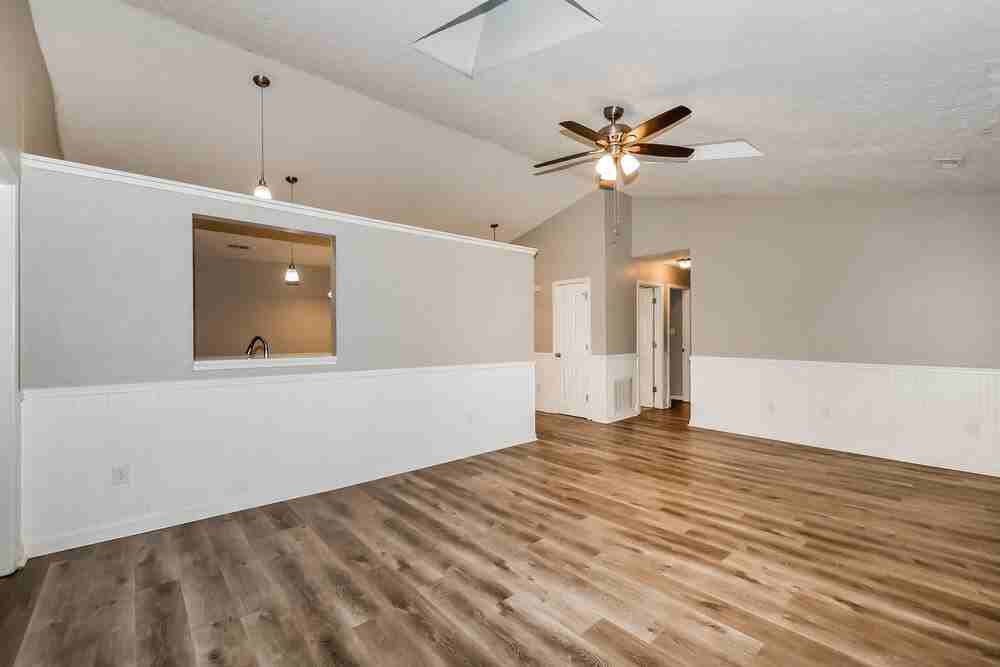 6210 Carrie Cir - Photo 7 of 18