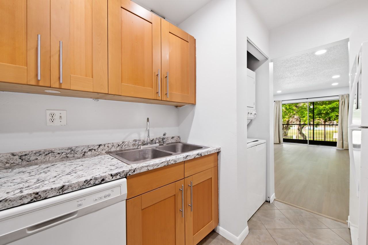 4276 Northwest 89th Avenue #205 - Photo 3 of 18