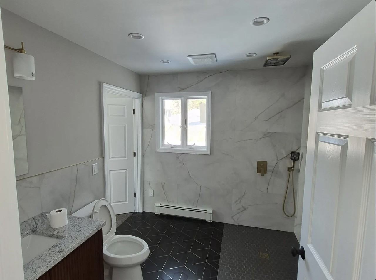 53 Corey Avenue - Photo 5 of 10