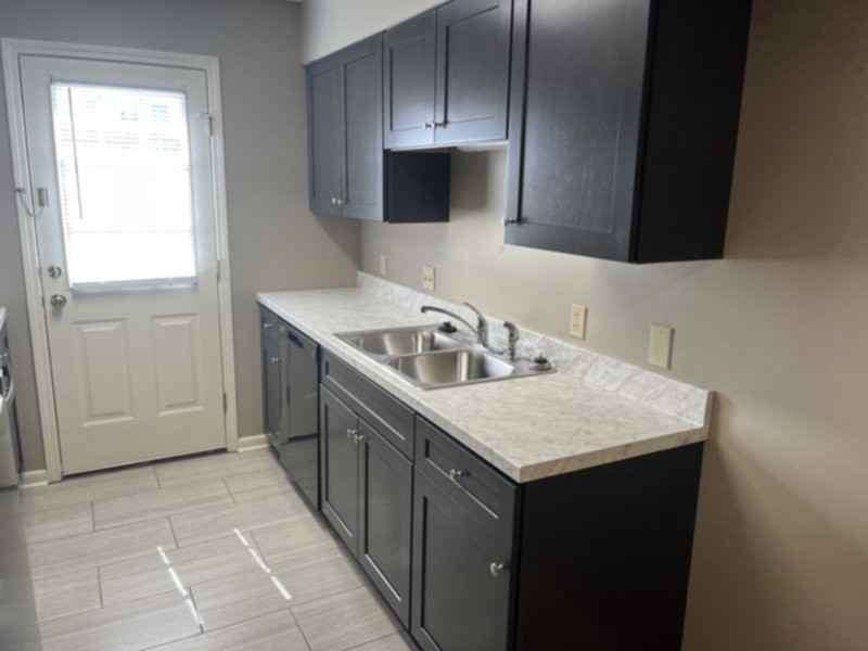 3701 Lakeview Cv - Photo 6 of 14