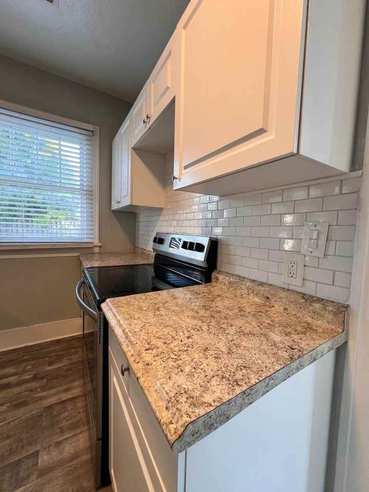 809 Turner St #NA - Photo 6 of 20