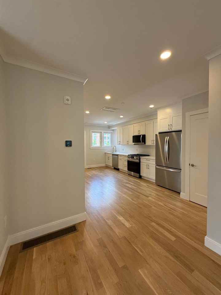 35 Gore St #2 - Photo 3 of 17