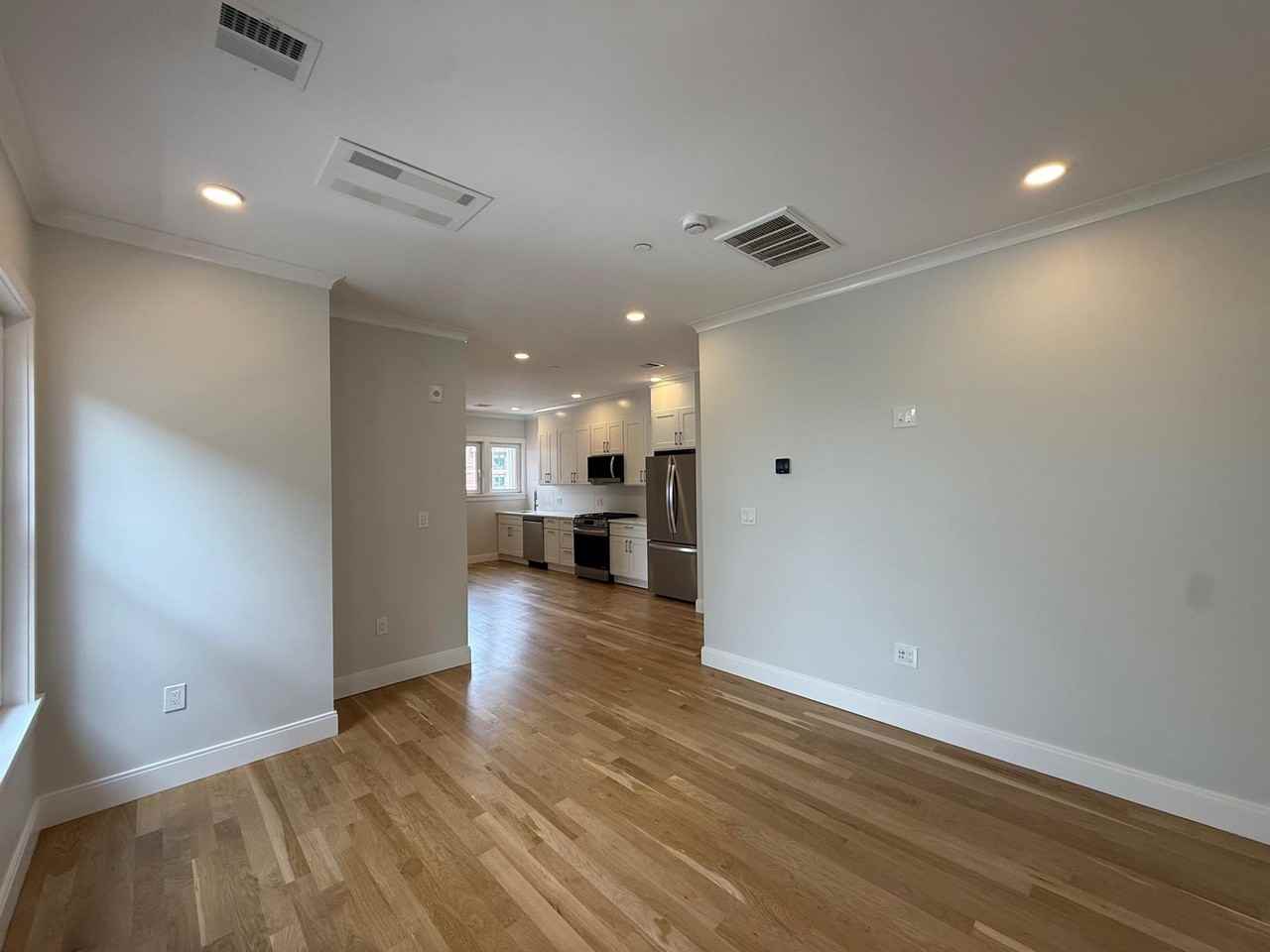 35 Gore St #2 - Photo 4 of 17