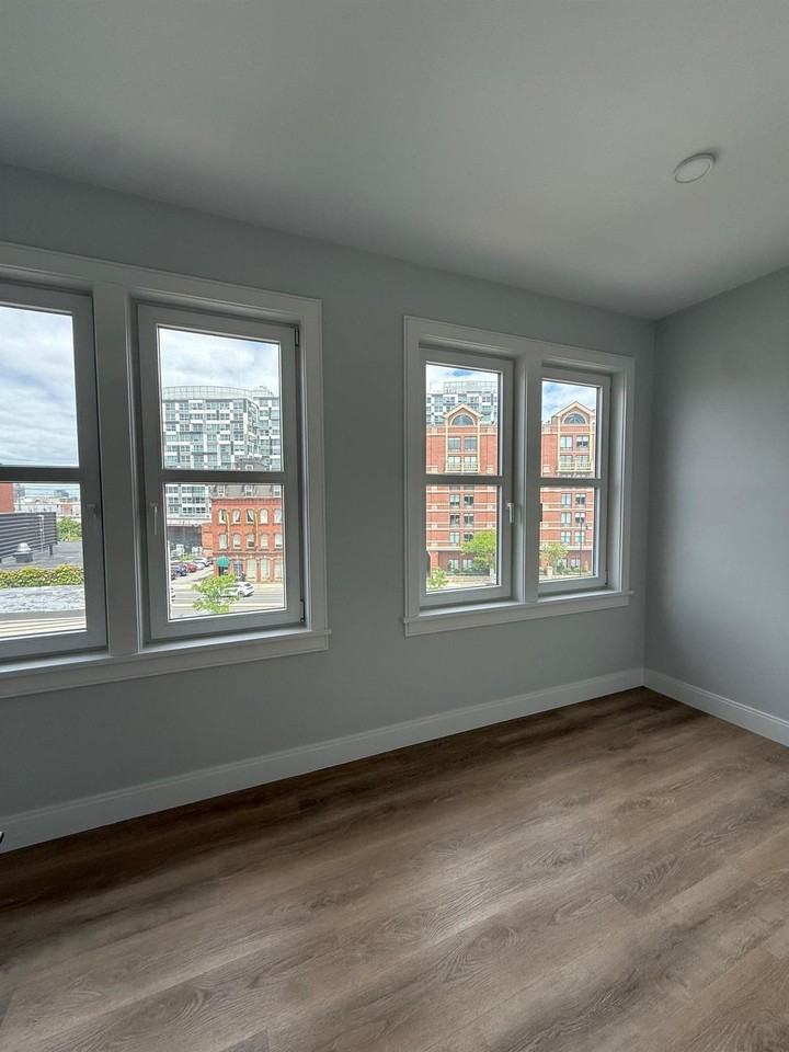 35 Gore St #2 - Photo 7 of 17