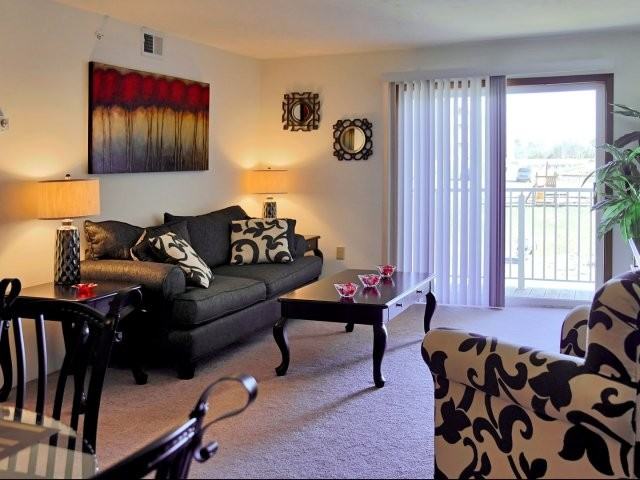 1801 Raleigh Ave #18 - Photo 3 of 7