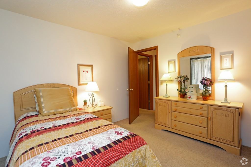 1801 Raleigh Ave #18 - Photo 4 of 7