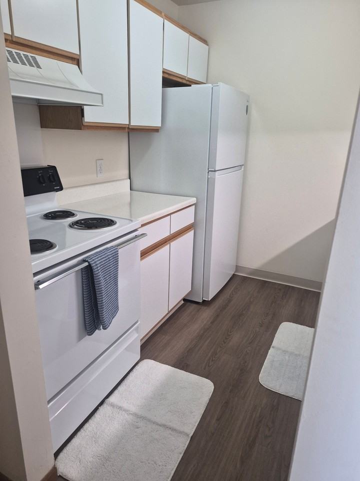 1752 Raleigh Ave #20 - Photo 5 of 6