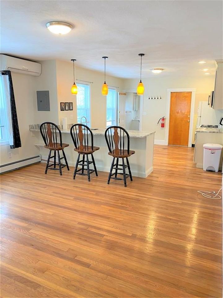 167 Harvard St #2 - Photo 4 of 11