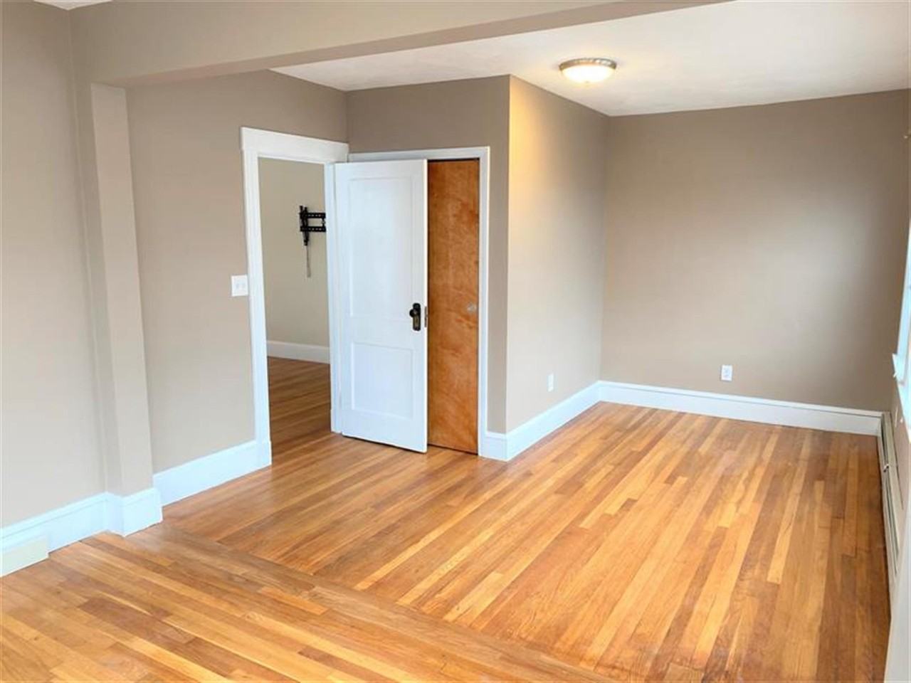 167 Harvard St #2 - Photo 7 of 11