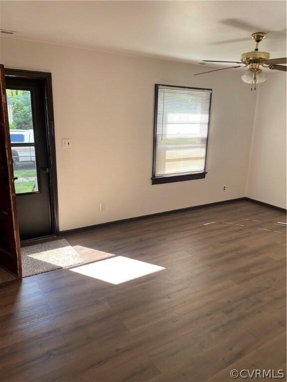 1410 Enfield Ave #1410 - Photo 6 of 6