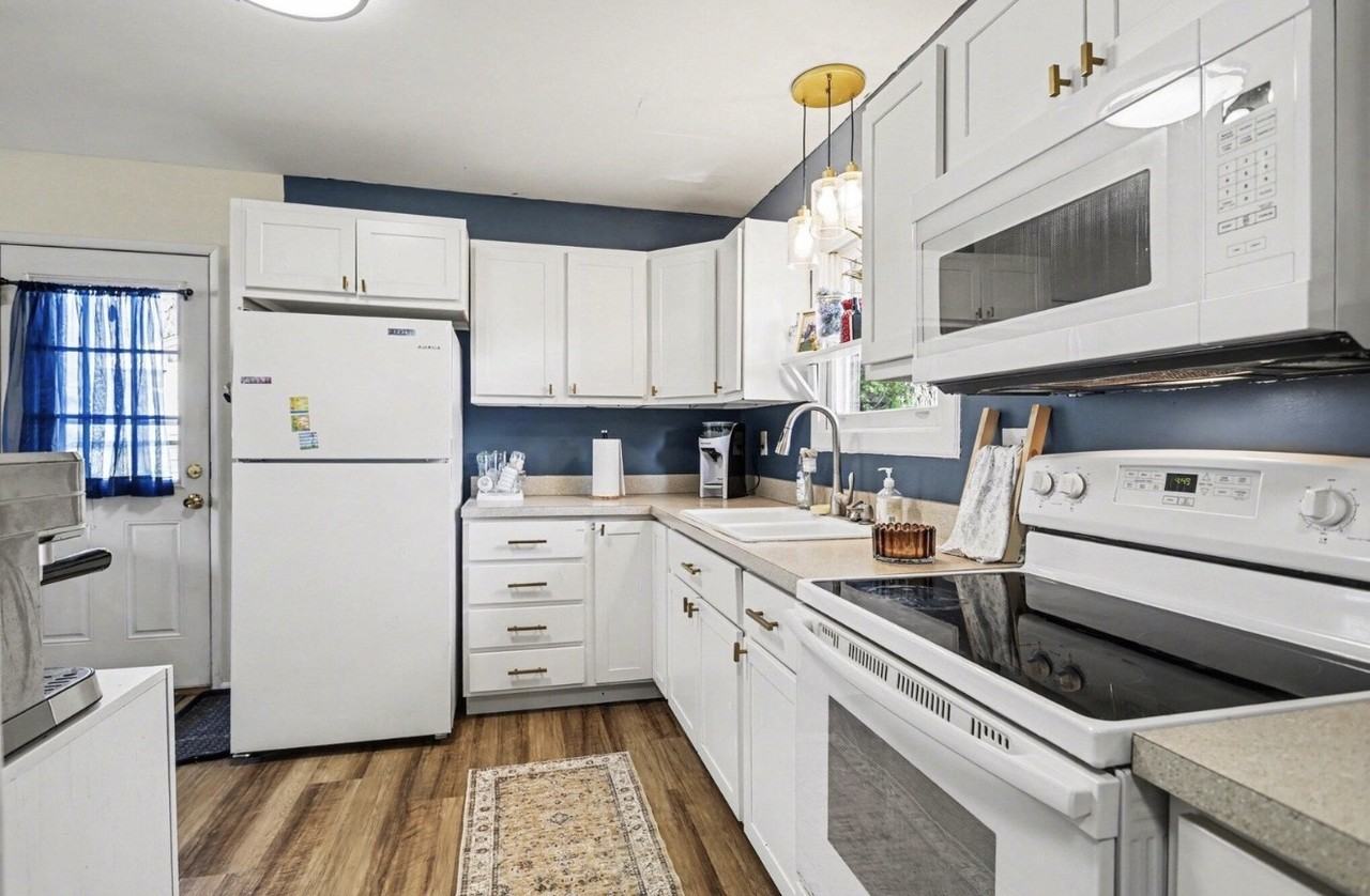 133 W Hughes St #NA - Photo 7 of 17