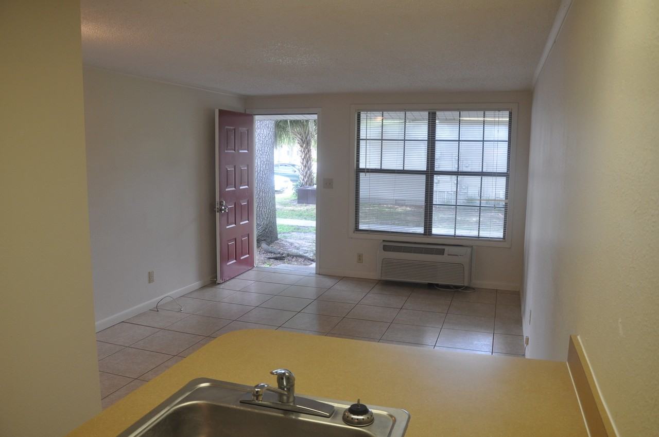 1285 Highway 17 N - Photo 3 of 4