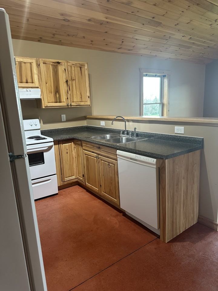 222 Pleasantview Dr #222 - Photo 3 of 9