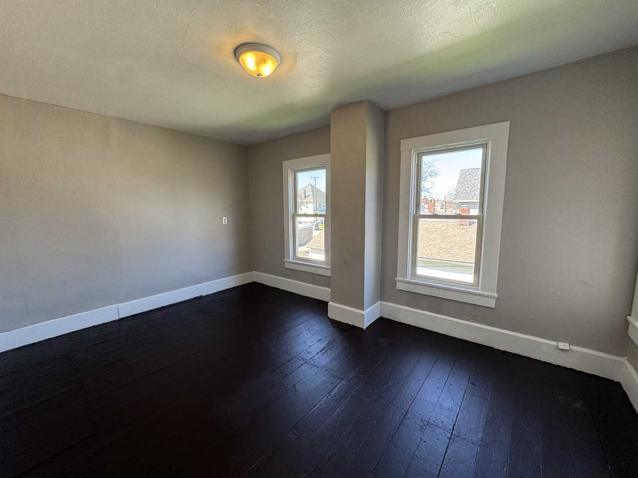 713 Garfield Ave Sw #NA - Photo 5 of 14