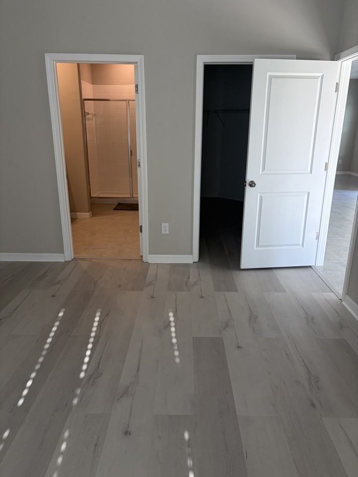 13475 Crest Lake Dr #NA - Photo 5 of 17