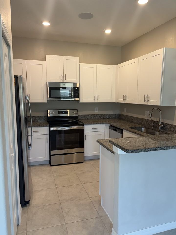 13475 Crest Lake Dr #NA - Photo 7 of 17