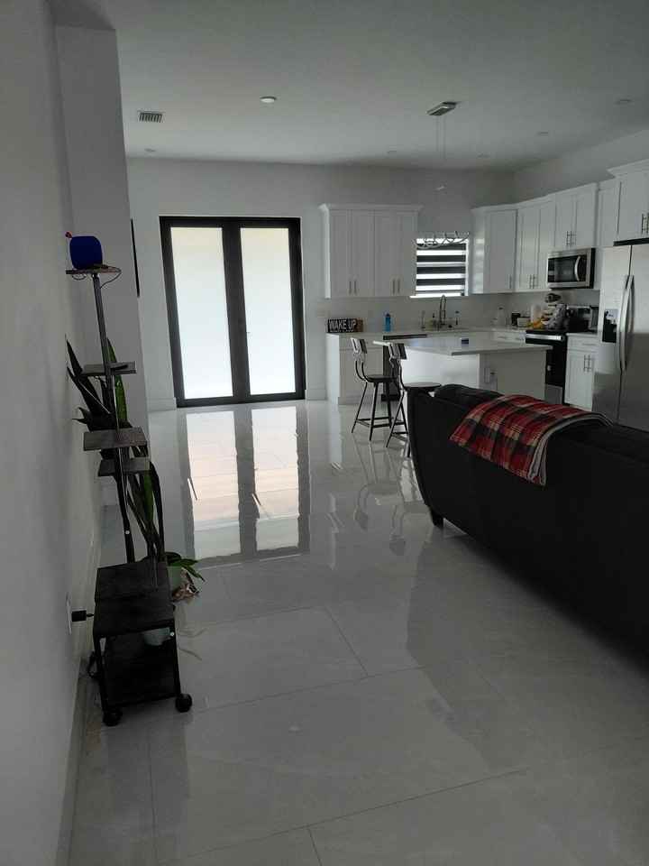 5118 30th St Sw #NA - Photo 2 of 7