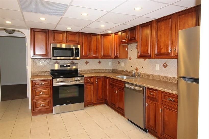 4 Kennedy Ln #47 - Photo 3 of 20