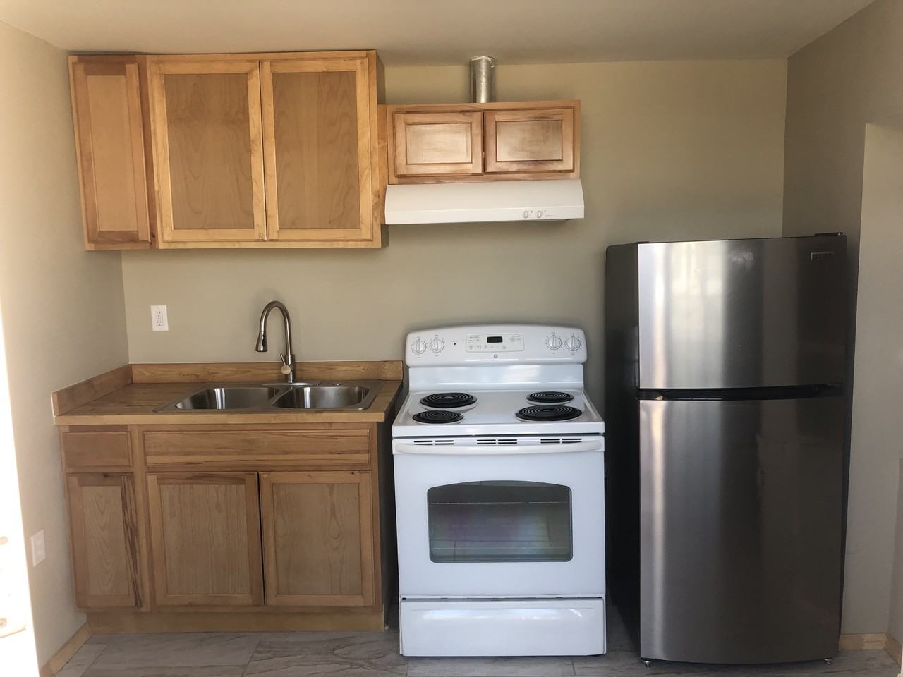 3613 Pershing Dr #D - Photo 3 of 5