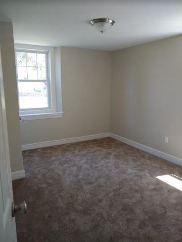 51 Campeau St #B - Photo 5 of 16