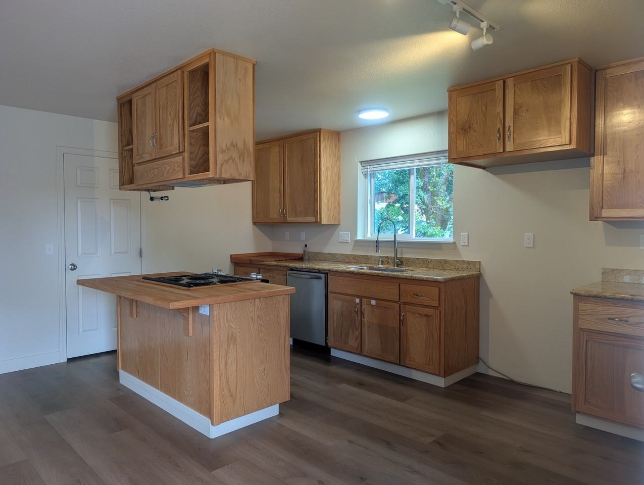 9636 Starr Rd #NA - Photo 3 of 12