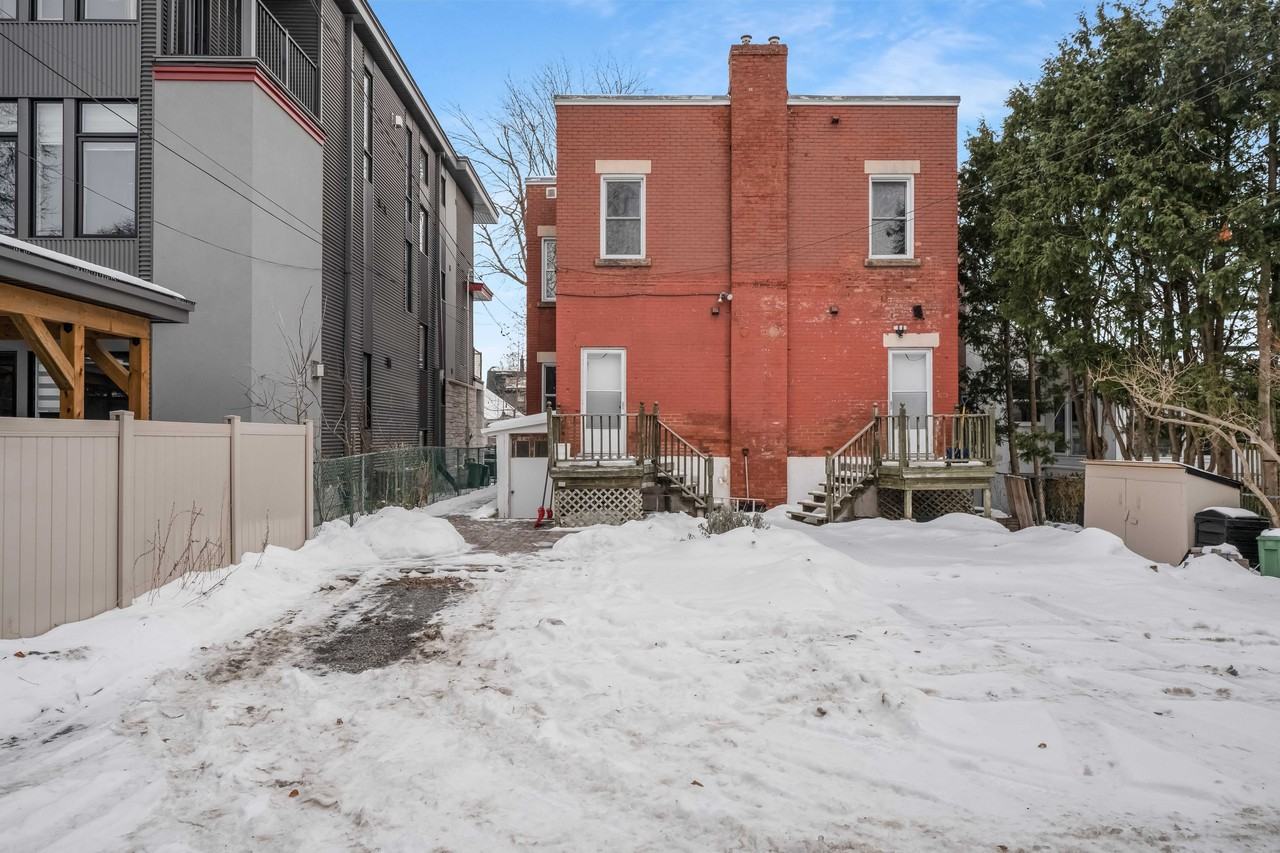 170 Ivy Crescent #2 - Photo 5 of 21