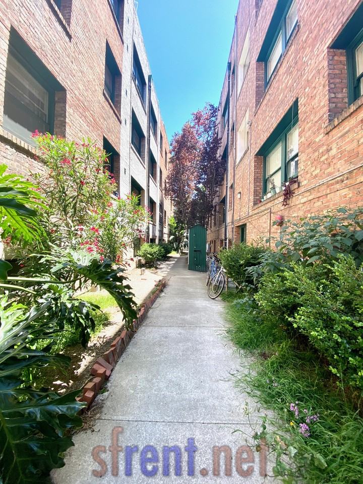 1505 Jackson St - Photo 3 of 8